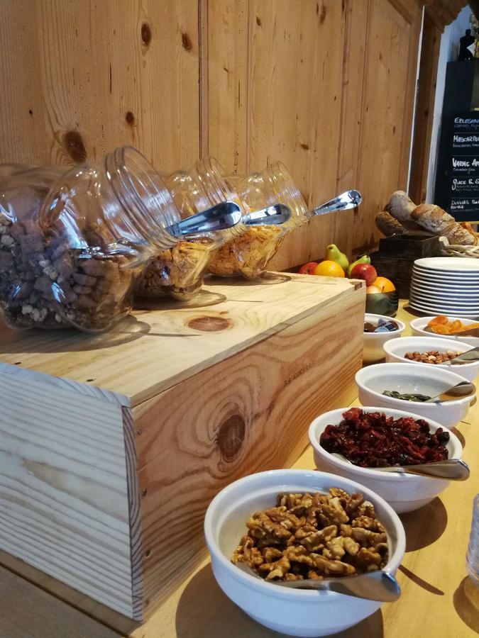 Hotel Restaurant Chesa 필름 외부 사진