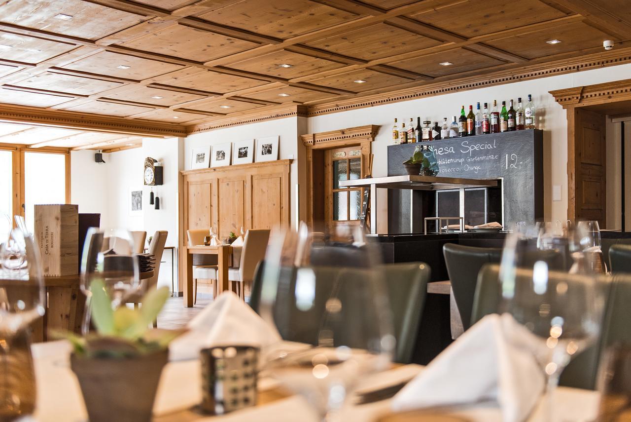 Hotel Restaurant Chesa 필름 외부 사진